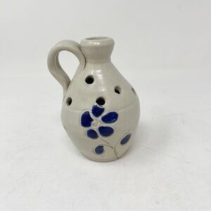 WILLIAMSBURG POTTERY Small Gray Jug with Blue Flowers Handle 4” X 2.5”